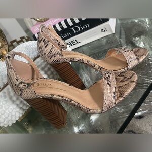 SNAKE PRINT STRAPPY OPEN-TOE BLOCK HEEL SANDALS/SHOES SIZE 6